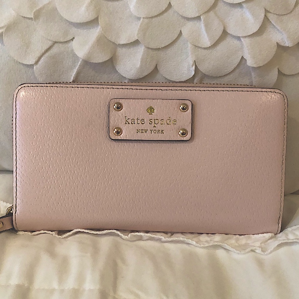 Kate Spade ♠️ large zipper wallet